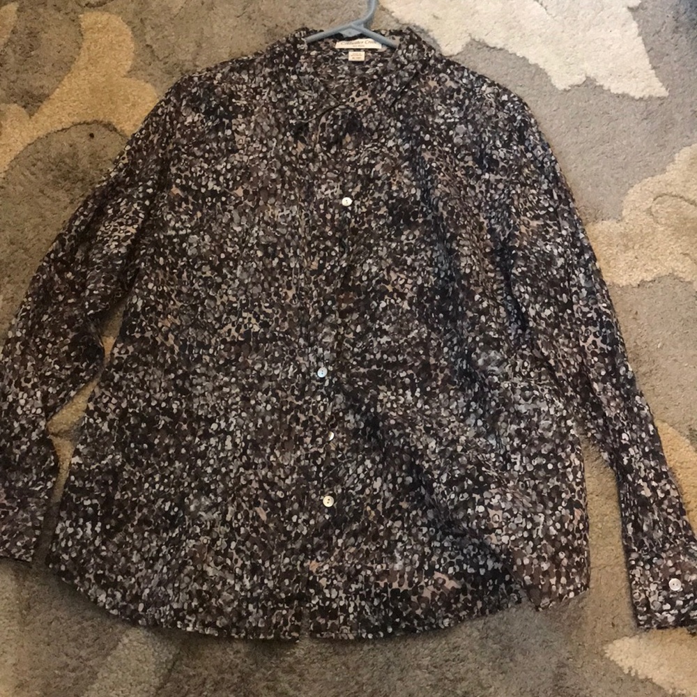 Women’s button down shirt
